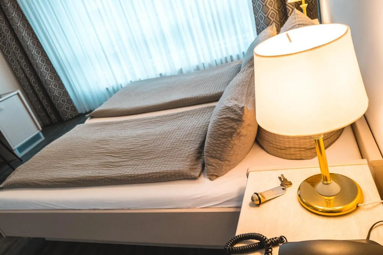 Hotel Restaurant Zur Post Bonn Németország